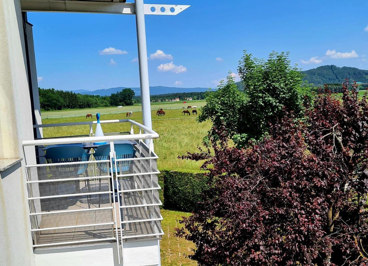 Ferienpark Scheiber Unterburg am Klopeiner See Dış mekan fotoğraf